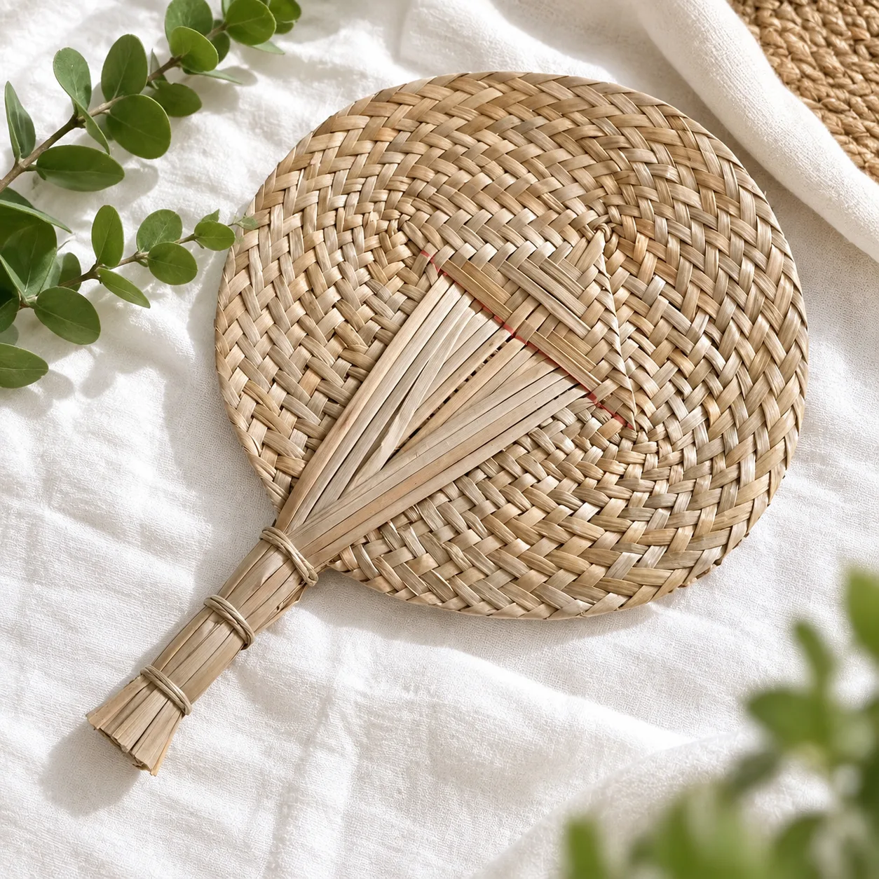 Natural Round Grass Woven Fan with Reinforced Handle